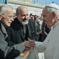 2019 Übergabe von 75000 Unterschriften an den Papst